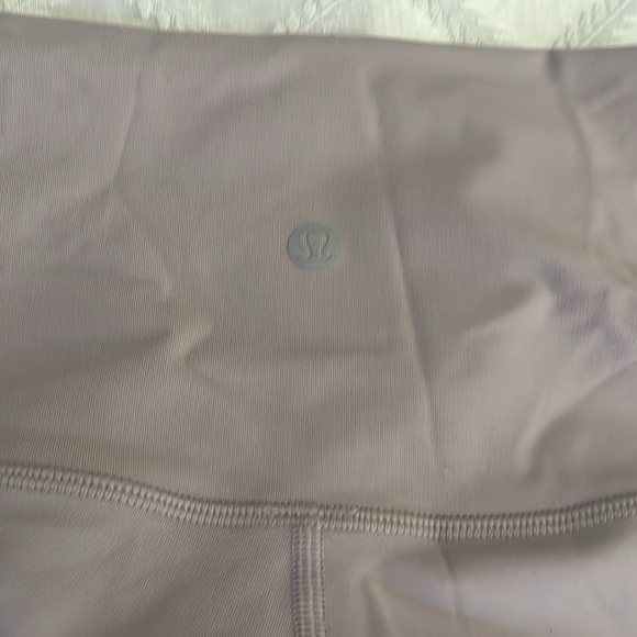 Lululemon scalloped capri leggings - Picture 3 of 4